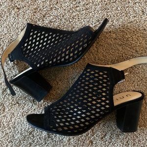 Unisa Black Heels